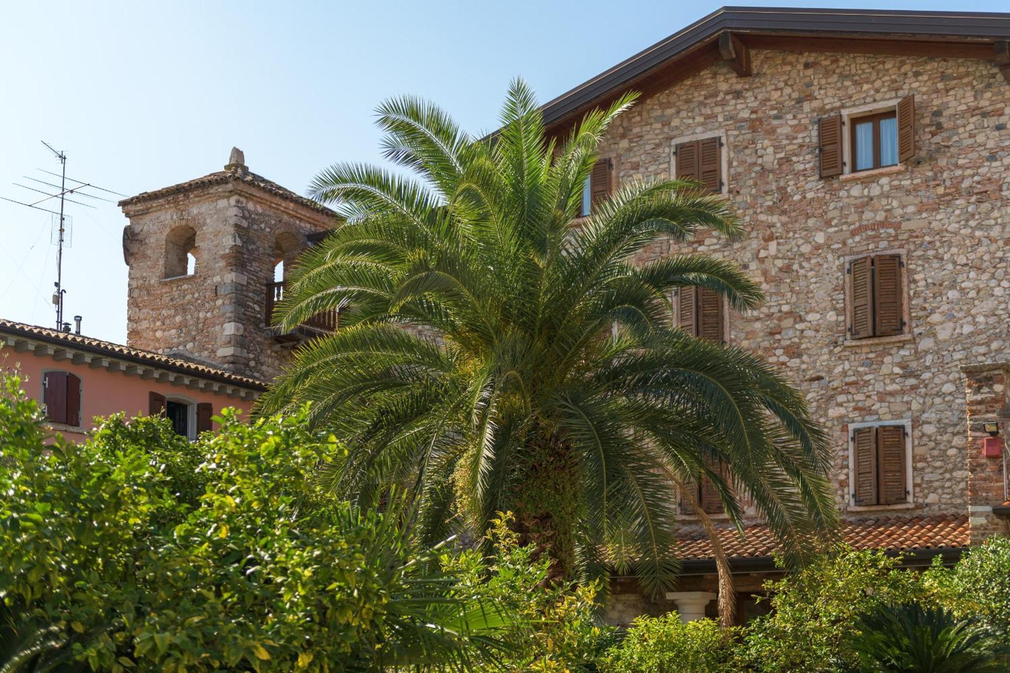 Hotel Antico Monastero Toscolano Maderno Luaran gambar